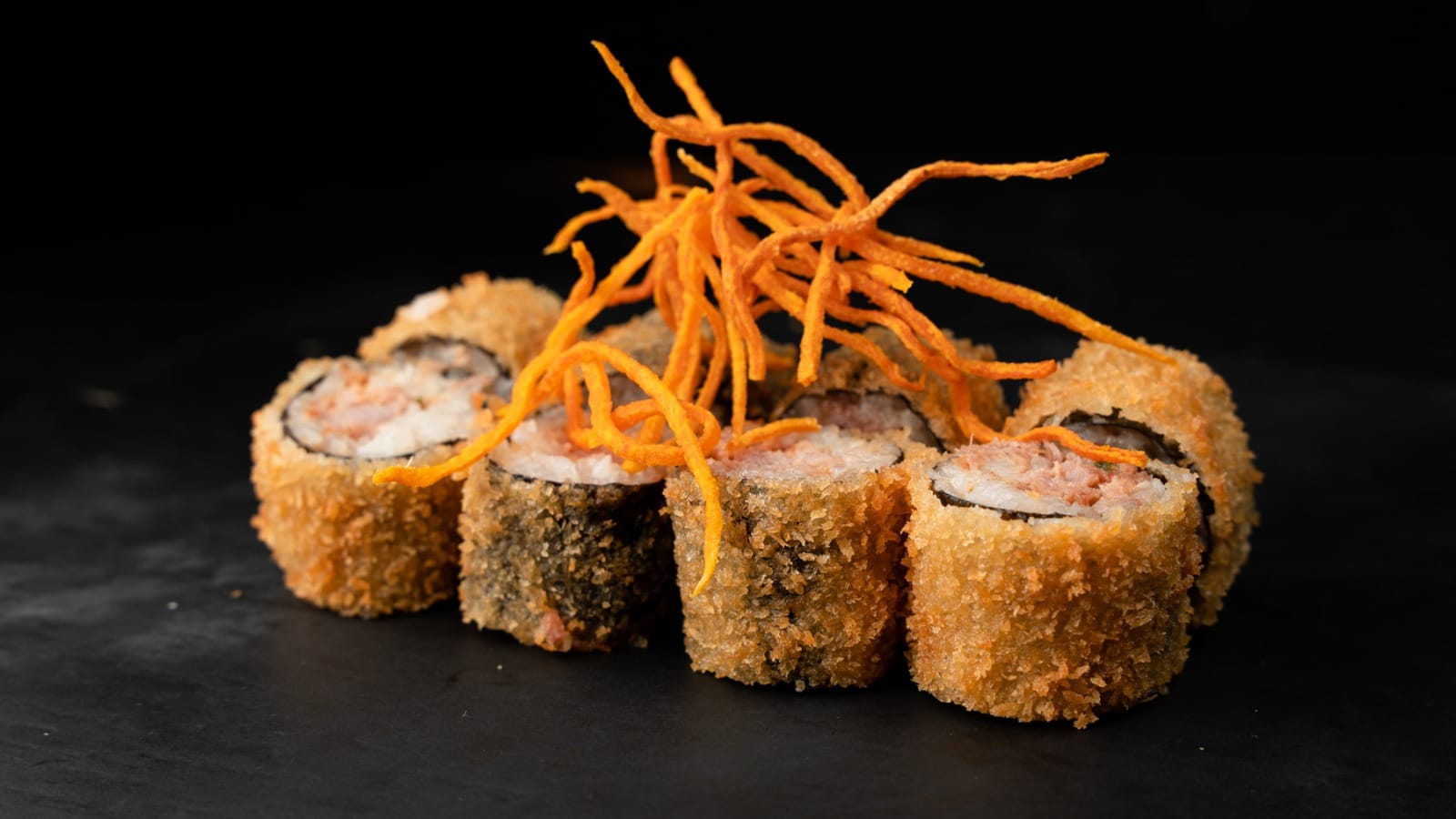 CRUNCHY MINI ROLLS
